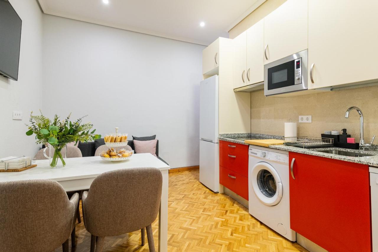 Centrico Apartamento Con 3 Banos En Puerta Del Sol Y Atocha Madri Exterior foto