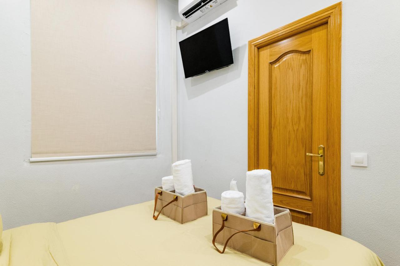 Centrico Apartamento Con 3 Banos En Puerta Del Sol Y Atocha Madri Exterior foto