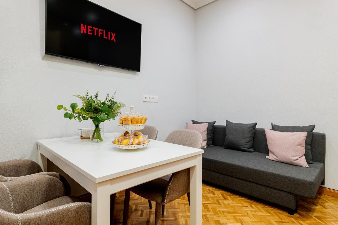 Centrico Apartamento Con 3 Banos En Puerta Del Sol Y Atocha Madri Exterior foto