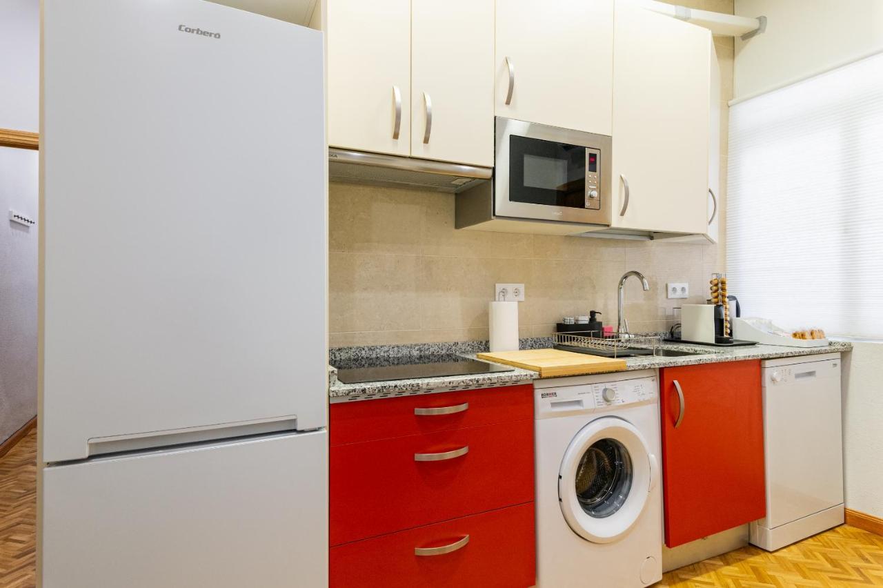 Centrico Apartamento Con 3 Banos En Puerta Del Sol Y Atocha Madri Exterior foto