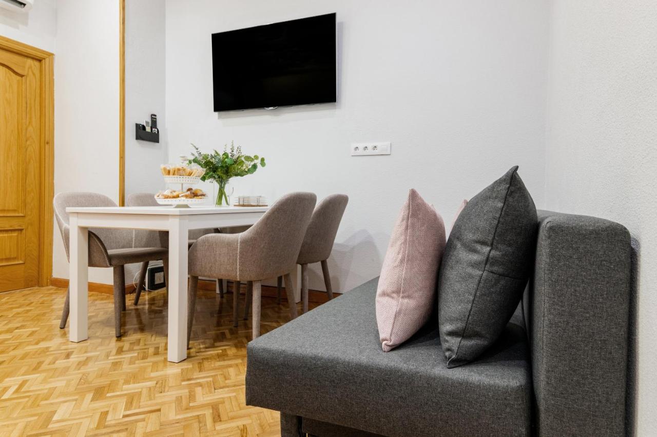 Centrico Apartamento Con 3 Banos En Puerta Del Sol Y Atocha Madri Exterior foto